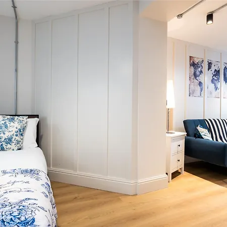 Modern - 20 Min Walk To Ha Penny Bridge Appartement *